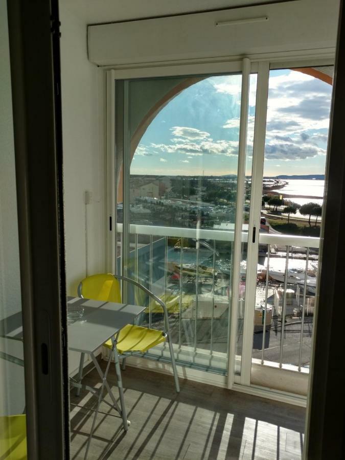Jolis Studios vue sur mer Port, Etangs et Canaux Résidence RIVERCITY Carnon-Plage Extérieur photo